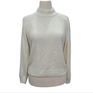EUC Design Originals women's white turtleneck sweater L